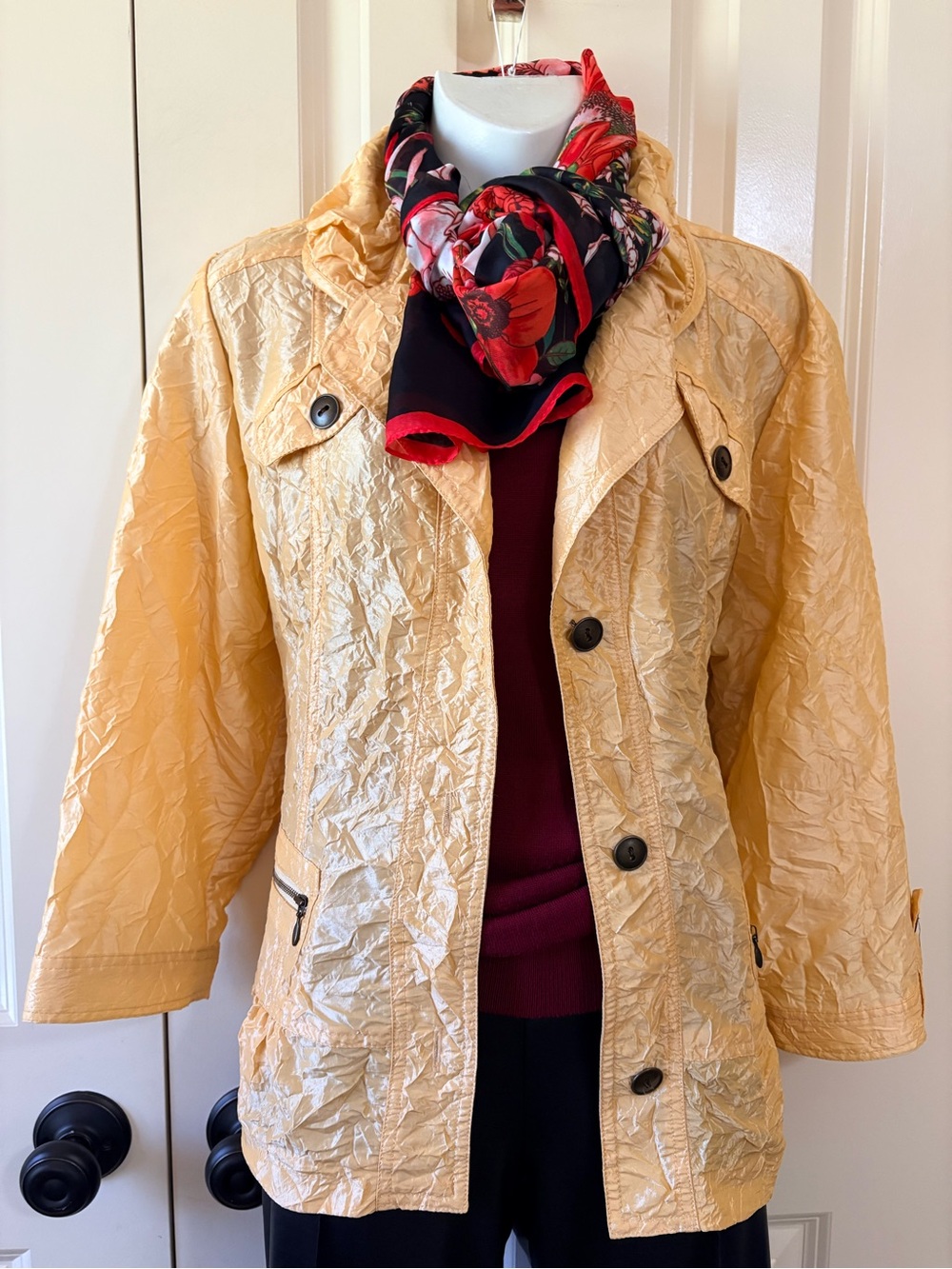 Chicos Lightweight Crinkle Yellow Women's Jacket, size XL, scarf included